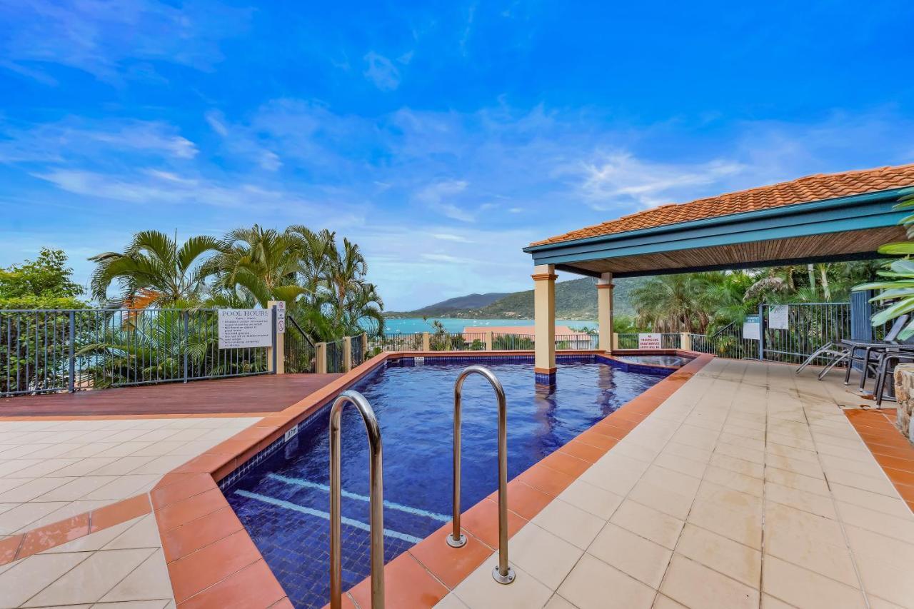 Airlie Ocean Paradise Еърли Бийч Екстериор снимка